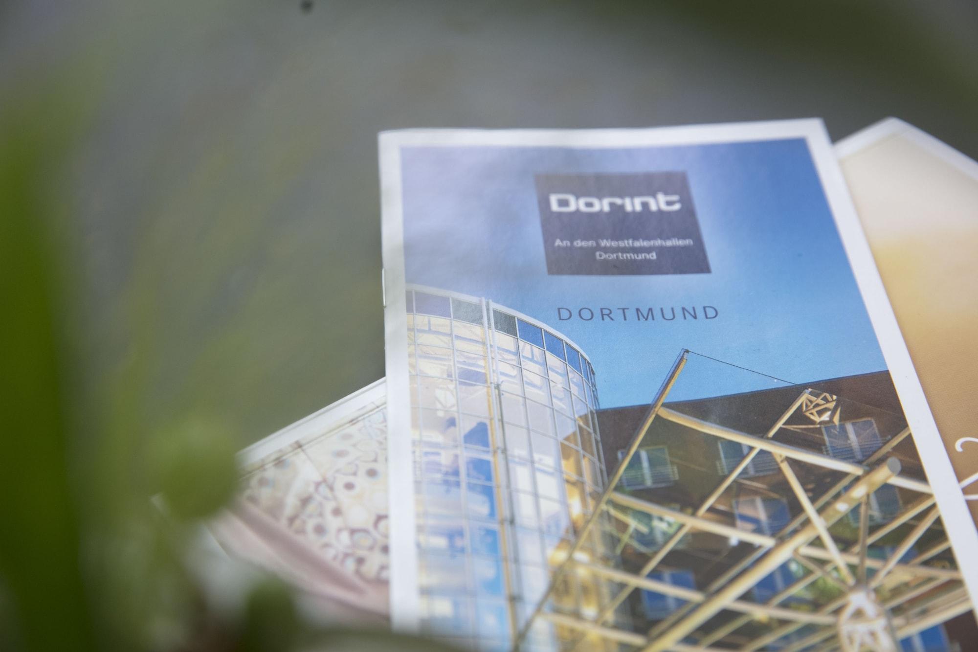Dorint An Den Westfalenhallen Dortmund Bagian luar foto